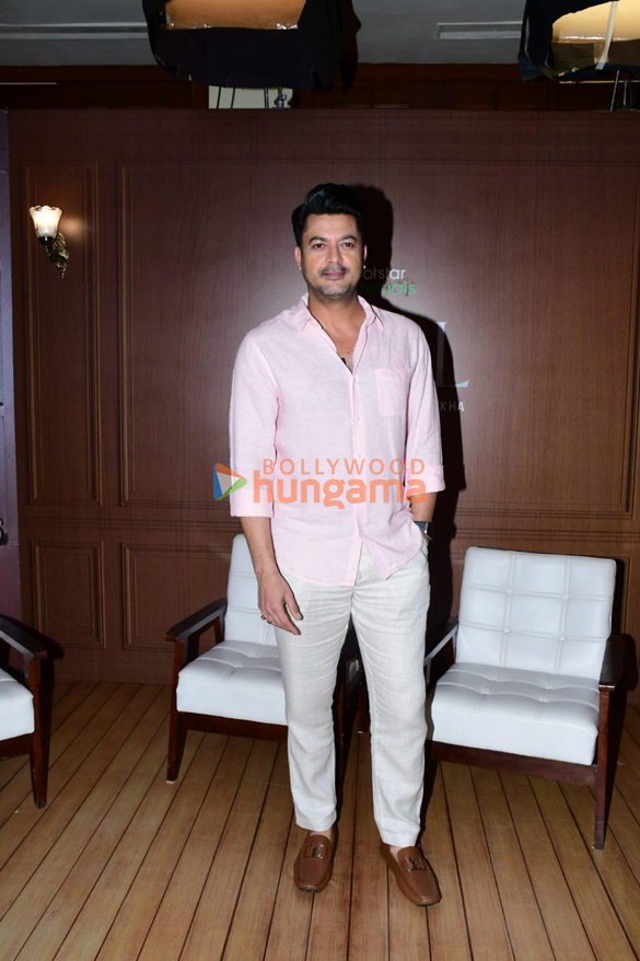 photos kajol jisshu sengupta and others snapped at the promotions of the web show the trial pyaar kannoon dhoka 2