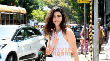 Photos: Karishma Tanna snapped at Diva Yoga in Bandra