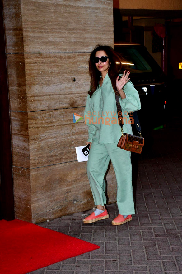 photos malaika arora snapped in bandra 3 41