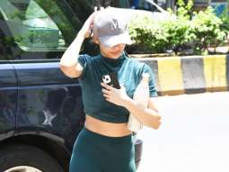 Photos: Malaika Arora snapped outside Diva Yoga in Bandra