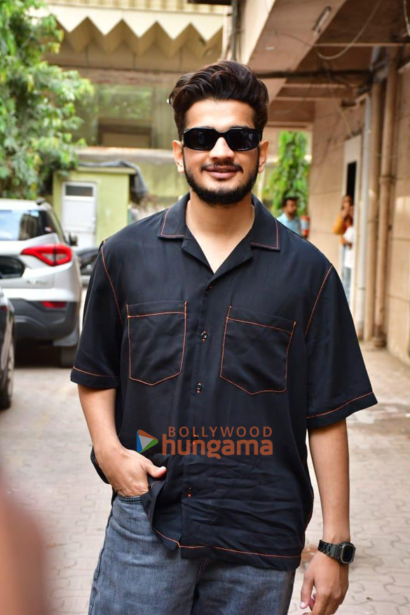 Photos: Munawar Faruqui snapped in Andheri Photos: Munawar Faruqui snapped in Andheri