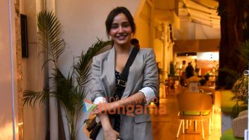 Photos: Neha Sharma snapped at Nomad restaurant in Bandra