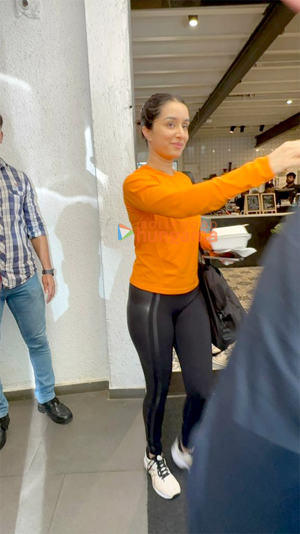photos shraddha kapoor snapped at the gym in juhu 1 2
