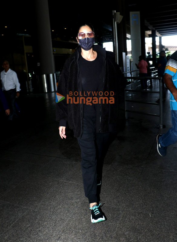 photos sobhita dhulipala arjun kapoor and shirley setia snapped at the airport 9