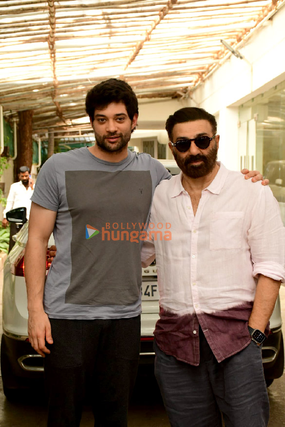 photos sunny deol and rajveer deol snapped in juhu 2
