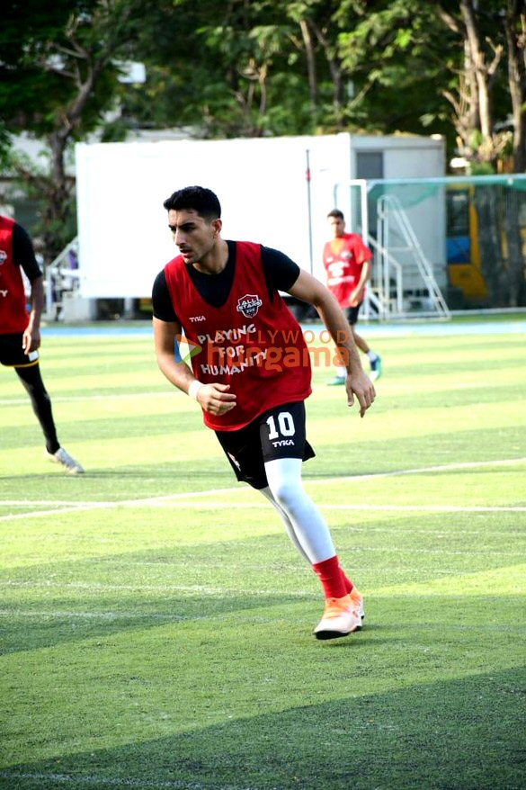 photos tiger shroff ibrahim ali khan and jim sarbh snapped at an all star football match 2