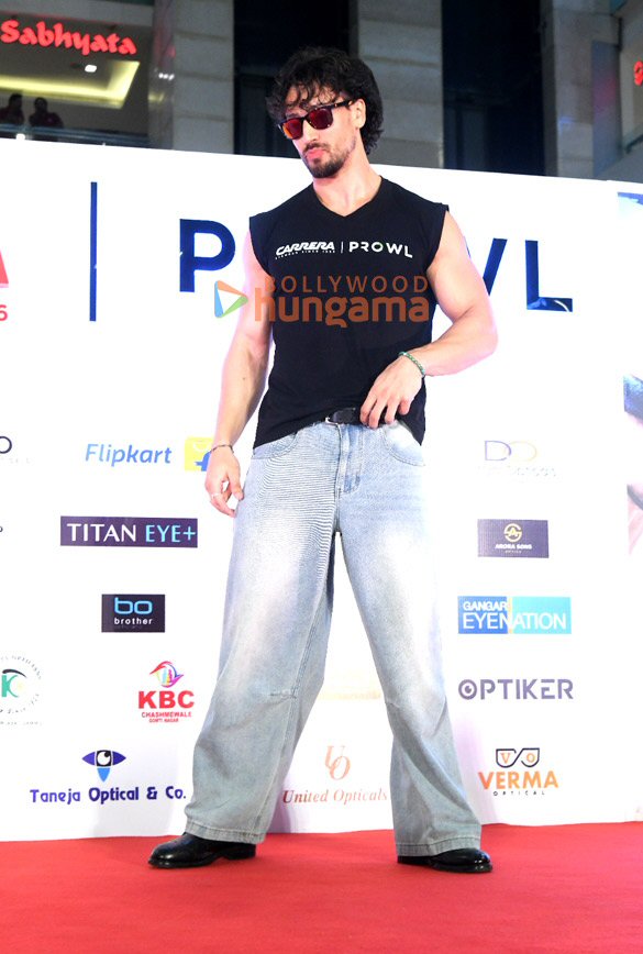 photos tiger shroff snapped at carrera x prowl event in gurugram 5