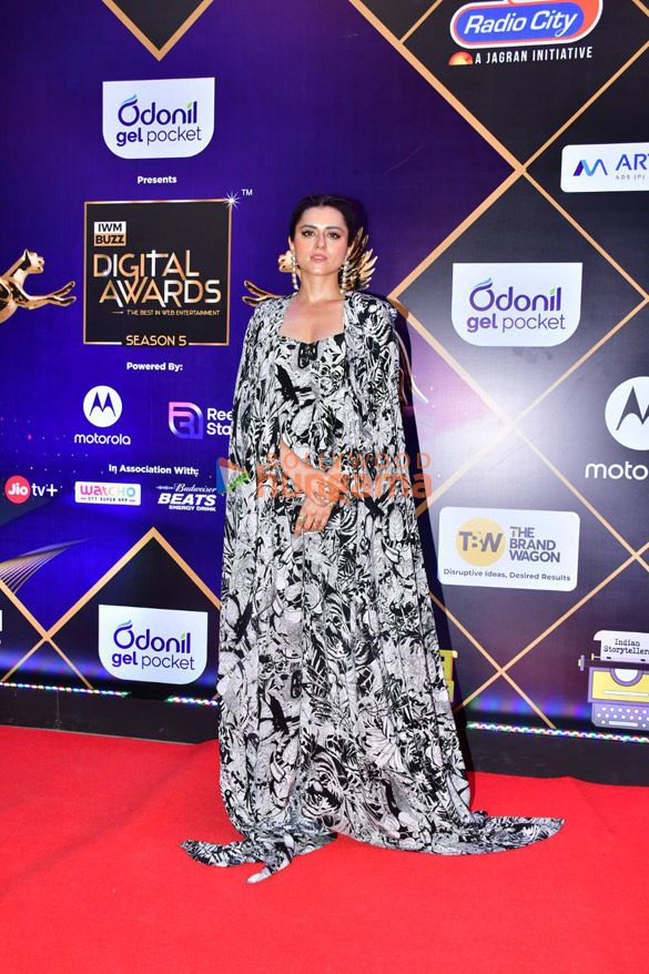 photos urvashi rautela sharvari wagh dia mirza and others snapped at iwm buzz digital awards 20235 4