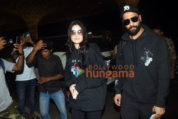 photos vicky kaushal katrina kaif alia bhatt and hina khan snapped at the airport 6