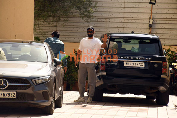 photos vicky kaushal spotted outside the gym 6