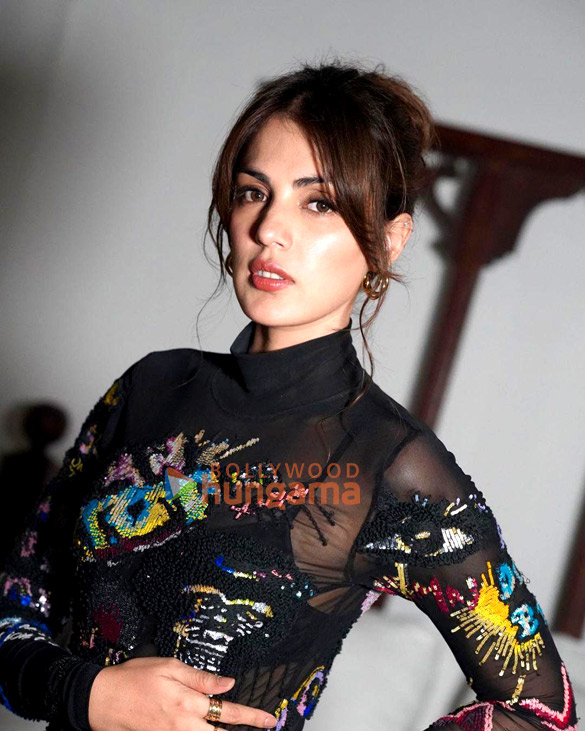 rhea chakraborty 3 30