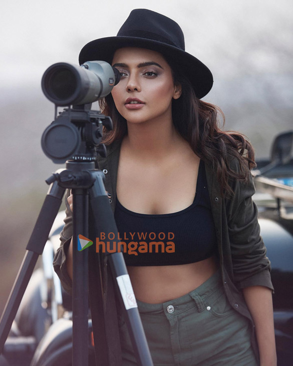 ruhi singh 4 40