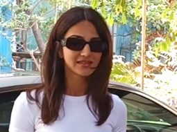 Vaani Kapoor rocks the comfy casual look as she gets clicked by paps