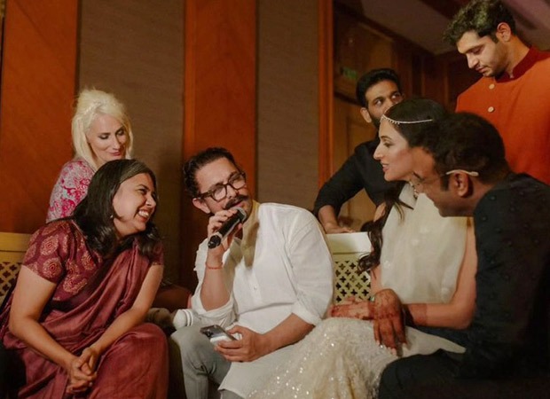 Aamir Khan sings ‘Pal Pal Dil Ke Pass' for the newlyweds Madhu Mantena and Ira Trivedi