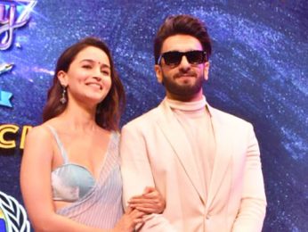 Alia Bhatt & Ranveer Singh aka Rocky & Rani Play I Have/I Have Not at IIMUN event | Karan Johar Alia Bhatt & Ranveer Singh aka Rocky & Rani Play I Have/I Have Not at IIMUN event | Karan Johar
