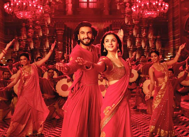 ‘Dhindhora Baje Re’ teaser from Rocky Aur Rani Kii Prem Kahaani: Watch Ranveer Singh and Alia Bhatt's energetic dance during Durga Puja celebrations