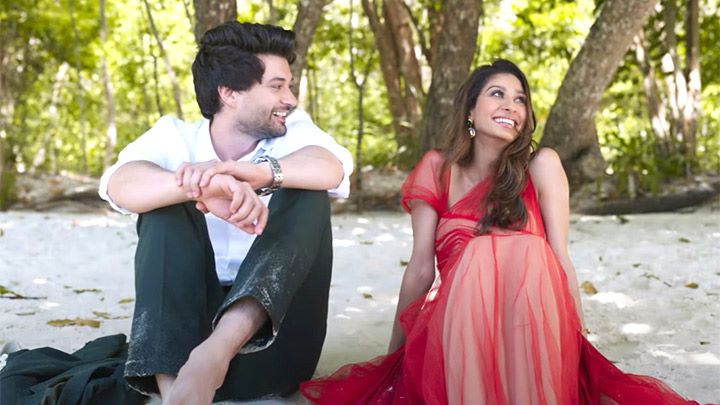 Dono: Official Teaser | Rajveer Deol, Paloma Thakeria, Avnish S. Barjatya