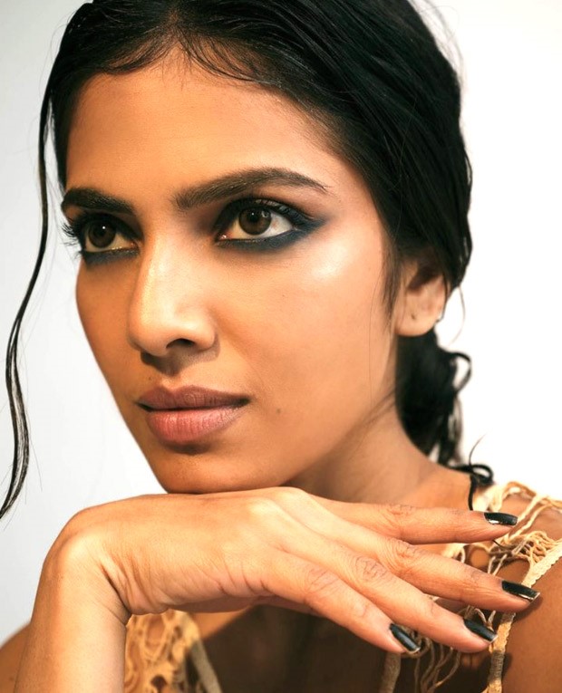 Malavika Mohanan nails her mid-week glam look with bold smokey eyes and bronzed skin