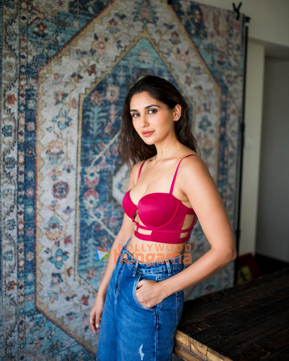 nikita dutta 3 54
