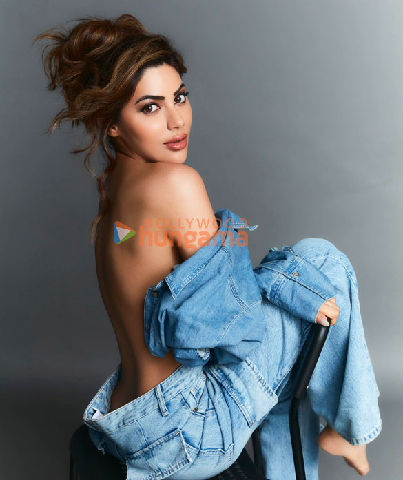 nikki tamboli 1 54