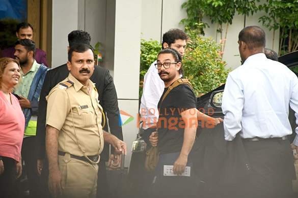 photos aamir khan spotted at kalina airport 3 2