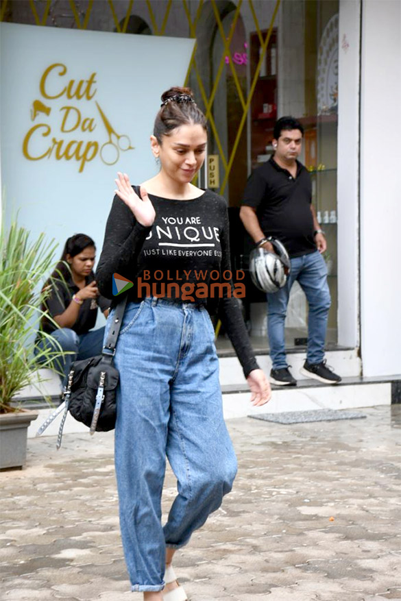 photos aditi rao hydari snapped in bandra 3 2