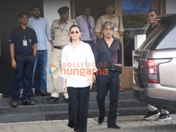 Photos: Alia Bhatt snapped at Kalina airport