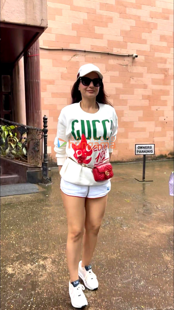 photos ameesha patel snapped at a dubbing studio in andheri 3