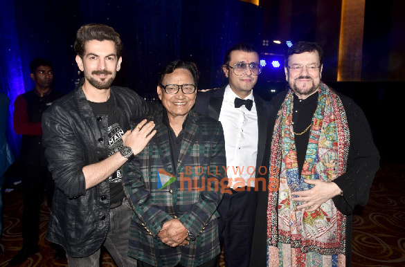 photos celebs snapped at sonu nigams 50th birthday celebrations at sahara star 35
