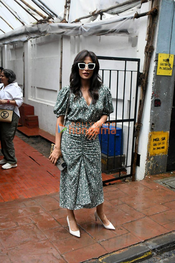 photos chitrangda singh snapped at izumi in bandra 1