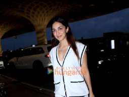 Photos: Kiara Advani and Manasvi Mamgai snapped at the airport