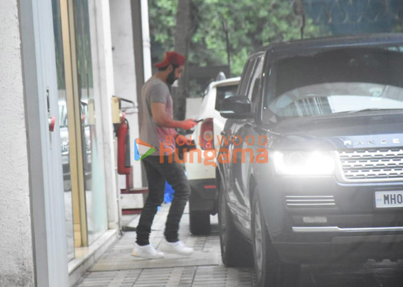 photos ranbir kapoor snapped at t series office in andheri 2 6