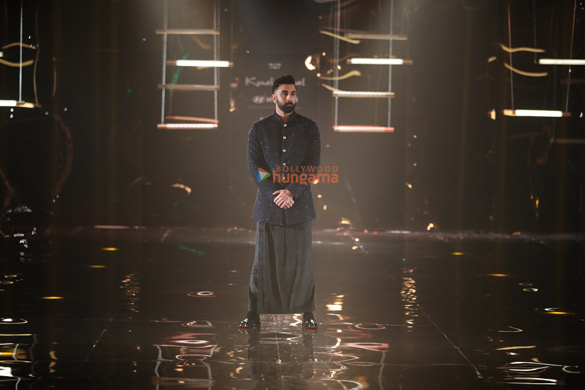 photos ranbir kapoor walks the ramp for fashion designer kunal rawal at india couture week 2023 in delhi 4
