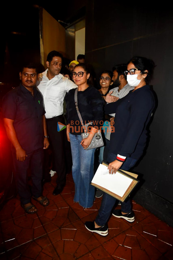 photos rani mukherjee snapped in bandra 1