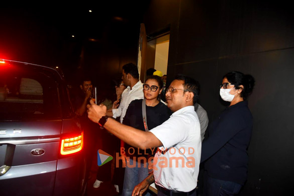 photos rani mukherjee snapped in bandra