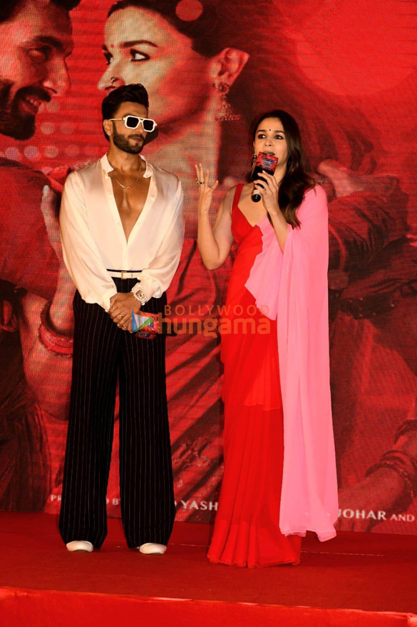 photos ranveer singh alia bhatt tota roy chowdhary and churni ganguly launch dhindhora baje re in kolkata 2