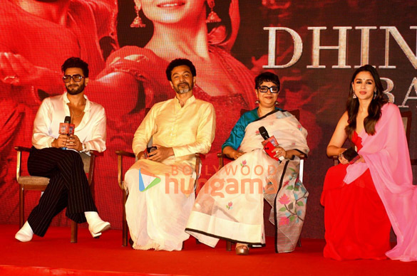 photos ranveer singh alia bhatt tota roy chowdhary and churni ganguly launch dhindhora baje re in kolkata 3