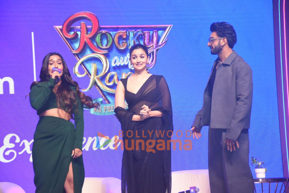 photos ranveer singh and alia bhatt snapped promoting their film rocky aur rani kii prem kahaani 3 2