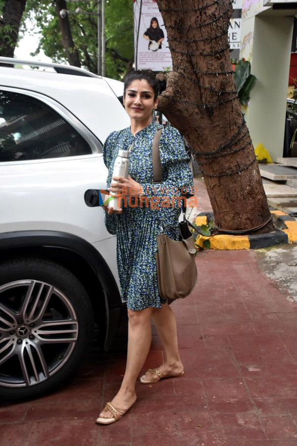 Photos: Raveena Tandon snapped in Khar