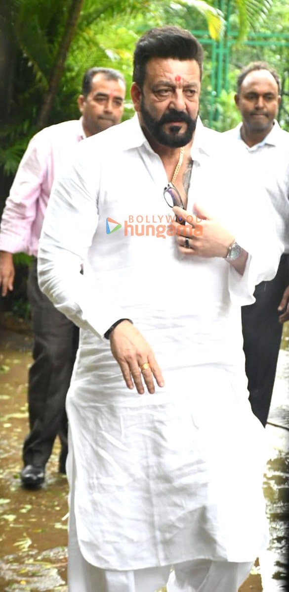 photos sanjay dutt spotted outside his residence with his fans while celebrating his birthday 2