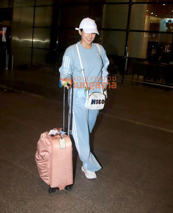 photos sara ali khan and malaika arora snapped at the airport 5