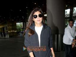 Photos: Shilpa Shetty, Sherlyn Chopra, Bhumi Pednekar and others snapped at the airport