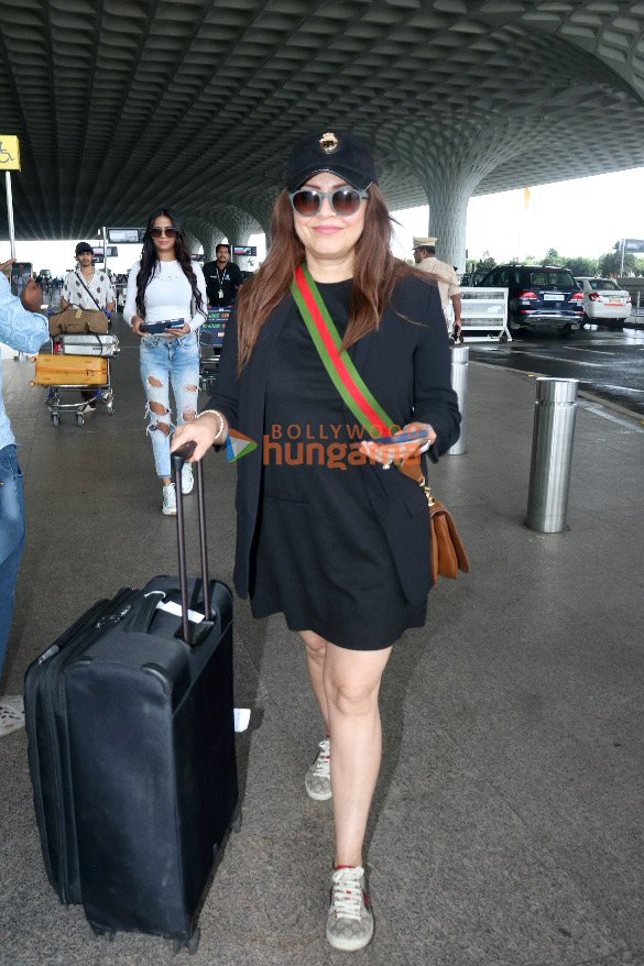 photos shilpa shetty sherlyn chopra bhumi pednekar and others snapped at the airport 8