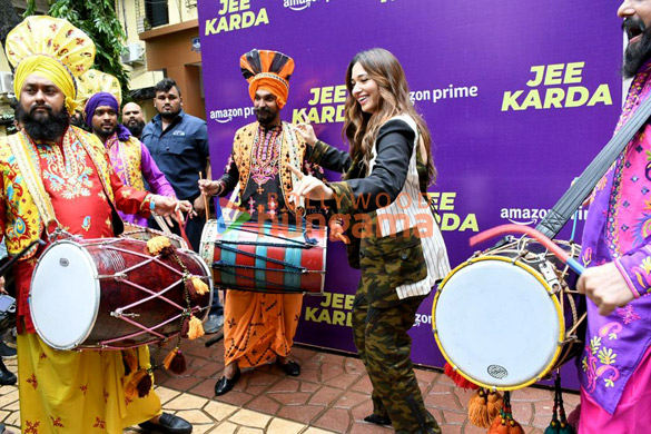 photos tamannaah bhatia snapped promoting jee karda 2