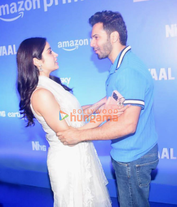 photos varun dhawan and janhvi kapoor meet media at press show of bawaal 5