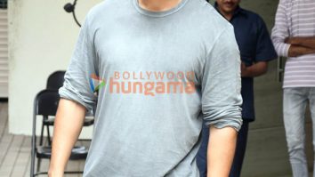 Photos: Vicky Kaushal snapped at a dubbing studio