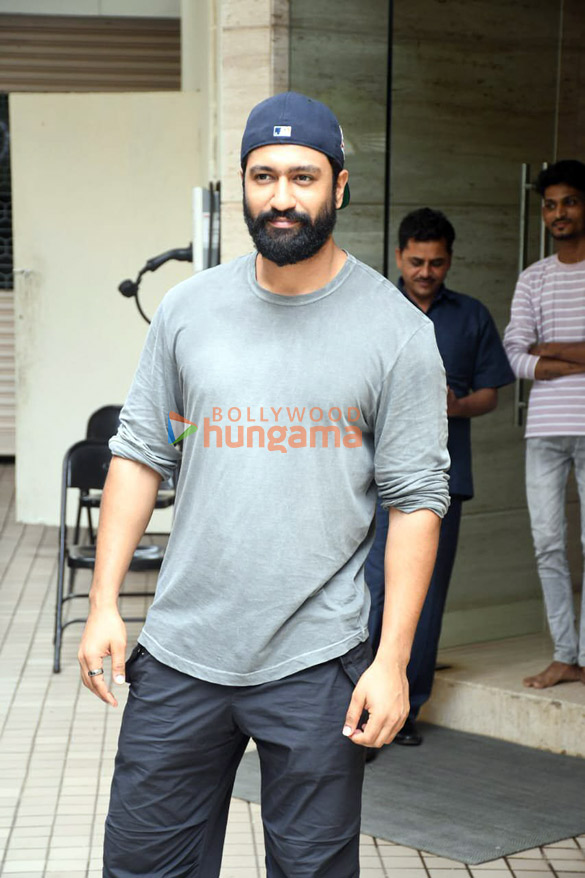 Photos: Vicky Kaushal snapped at a dubbing studio