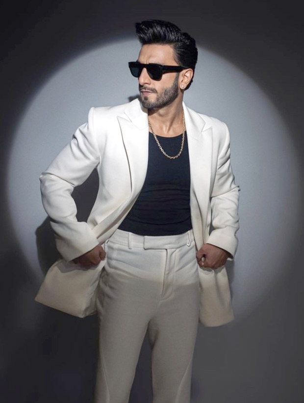 Ranveer Singh looks equal parts suave and cool in monochrome pantsuit look as he promotes Rocky Aur Rani Kii Prem Kahaani