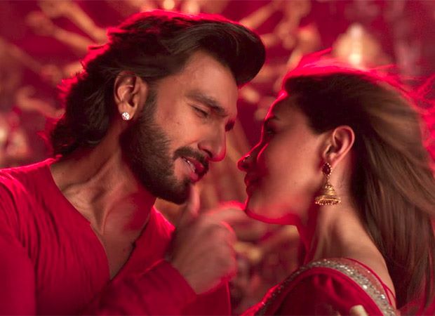 Rocky Aur Rani Kii Prem Kahaani Ranveer Singh and Alia Bhatt bring grandeur as they celebrate ‘love’ in sindoor khela centric song ‘Dhindhora Baje Re’, watch 