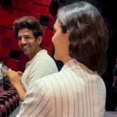 Satyaprem Ki Kattha: Kartik Aaryan and Kiara Advani receive standing ovation during their visit at a theatre, watch video